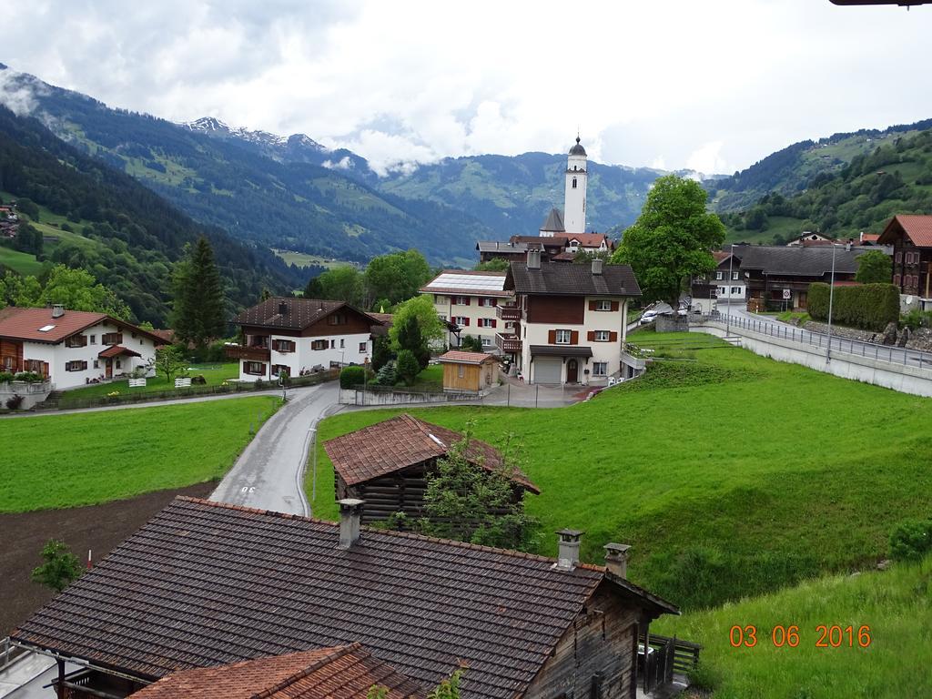 Hotel Old-Jnn Saas im Prattigau Zimmer foto